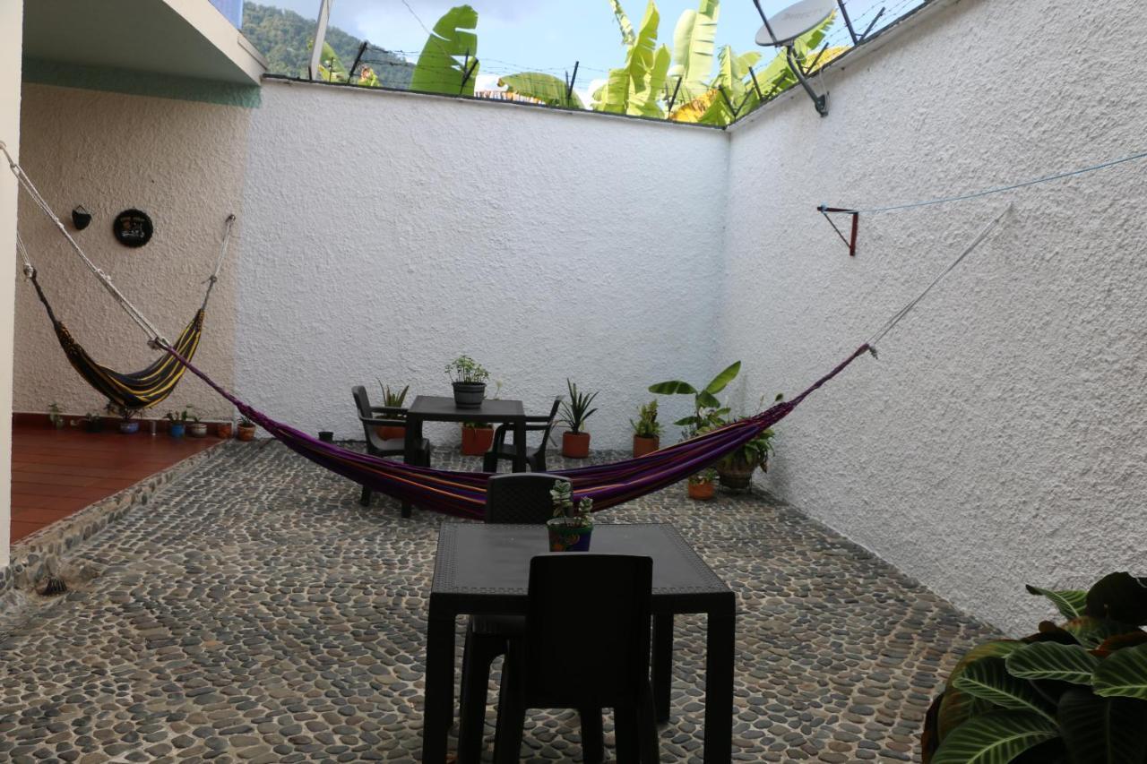 Candileja Hostel Jardín Eksteriør bilde
