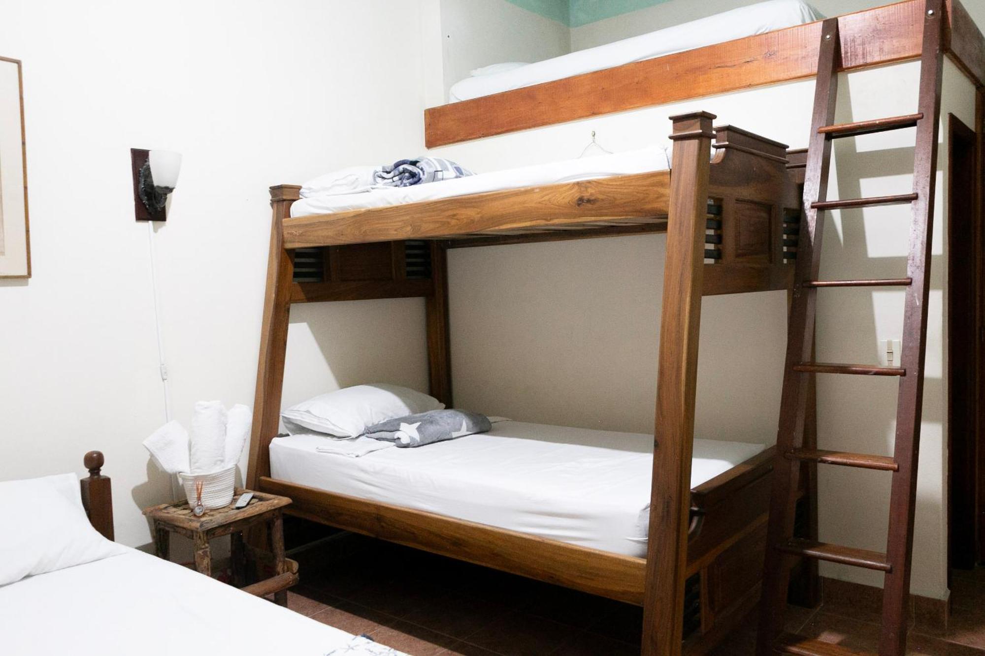 Candileja Hostel Jardín Eksteriør bilde