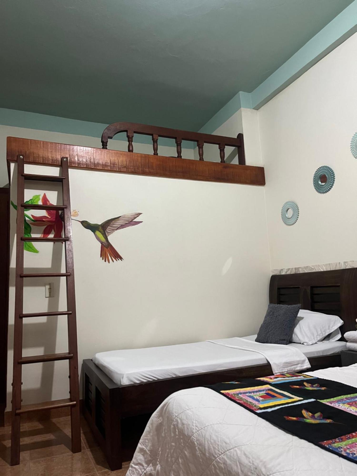 Candileja Hostel Jardín Eksteriør bilde
